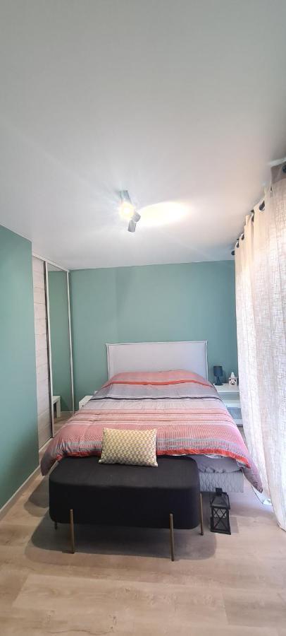 Charmant Logement Avec Jacuzzi Mantes-la-Jolie Eksteriør bilde